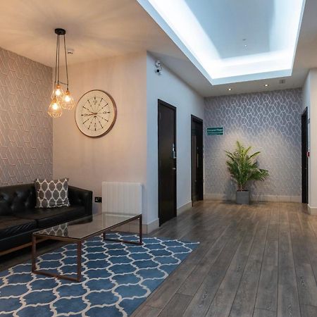 Cannon Street Serviced Apartments By Lovelystay Londra Esterno foto