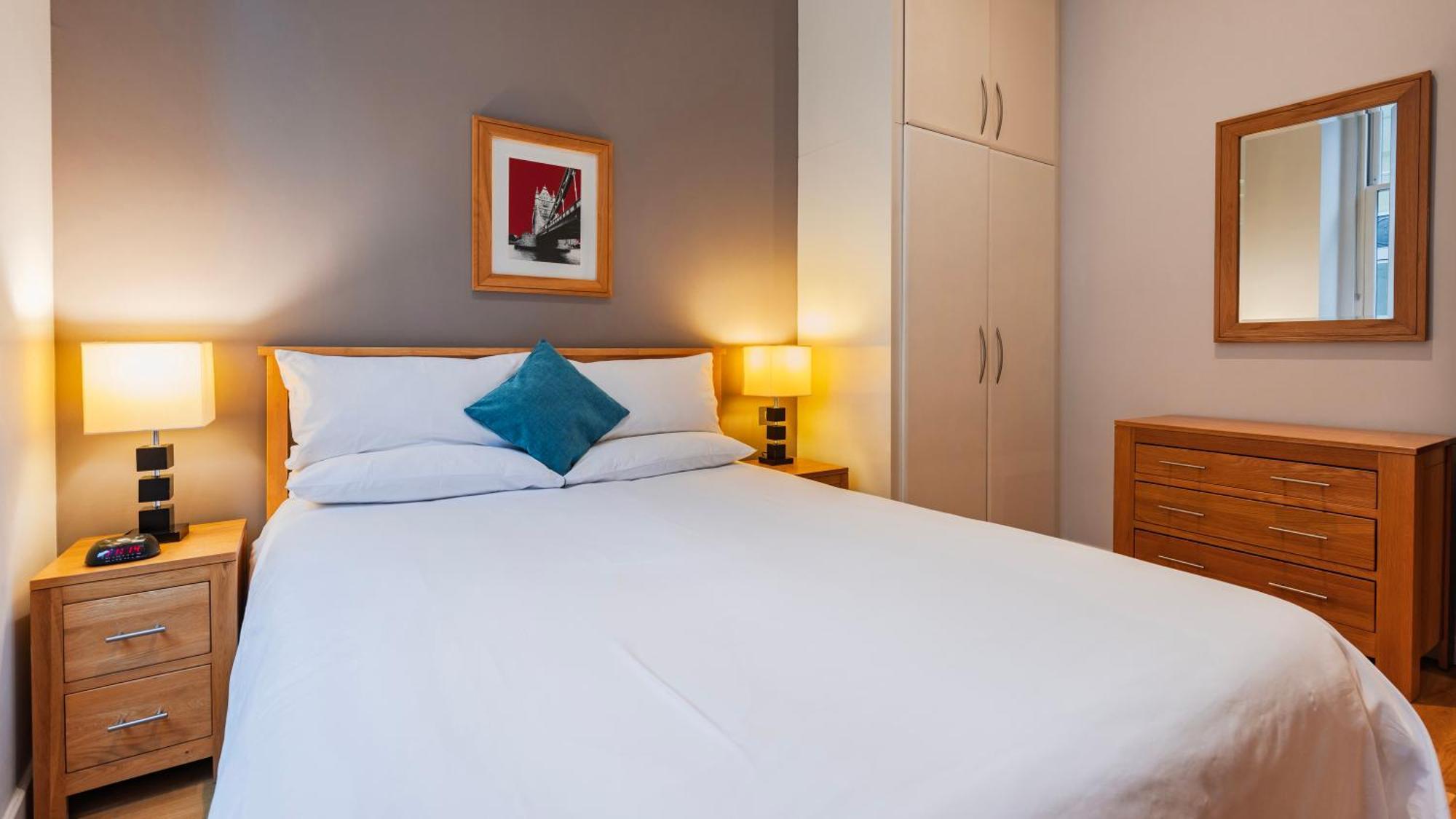 Cannon Street Serviced Apartments By Lovelystay Londra Esterno foto