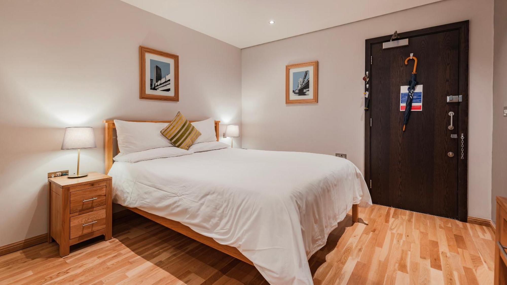 Cannon Street Serviced Apartments By Lovelystay Londra Esterno foto